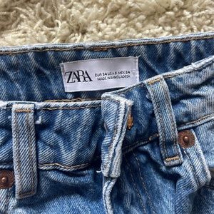 Zara high waisted straight leg jeans size 2